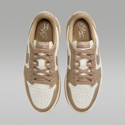 Nike.comにおけるエア ジョーダン 1 トリプルスタック ウィメンズ